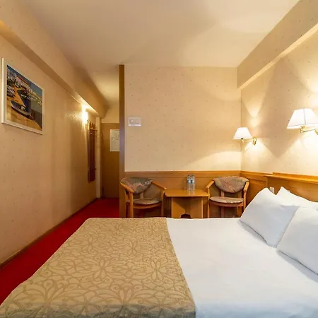 Adria Hotel